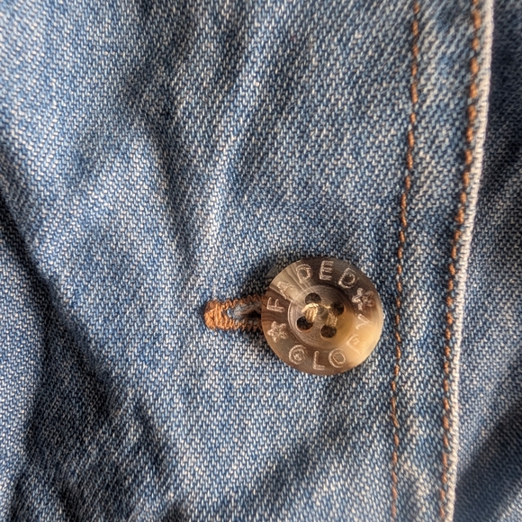 Faded Glory Light Blue Denim Jeans with Gold Stitching Patch - Picture 4 of 8